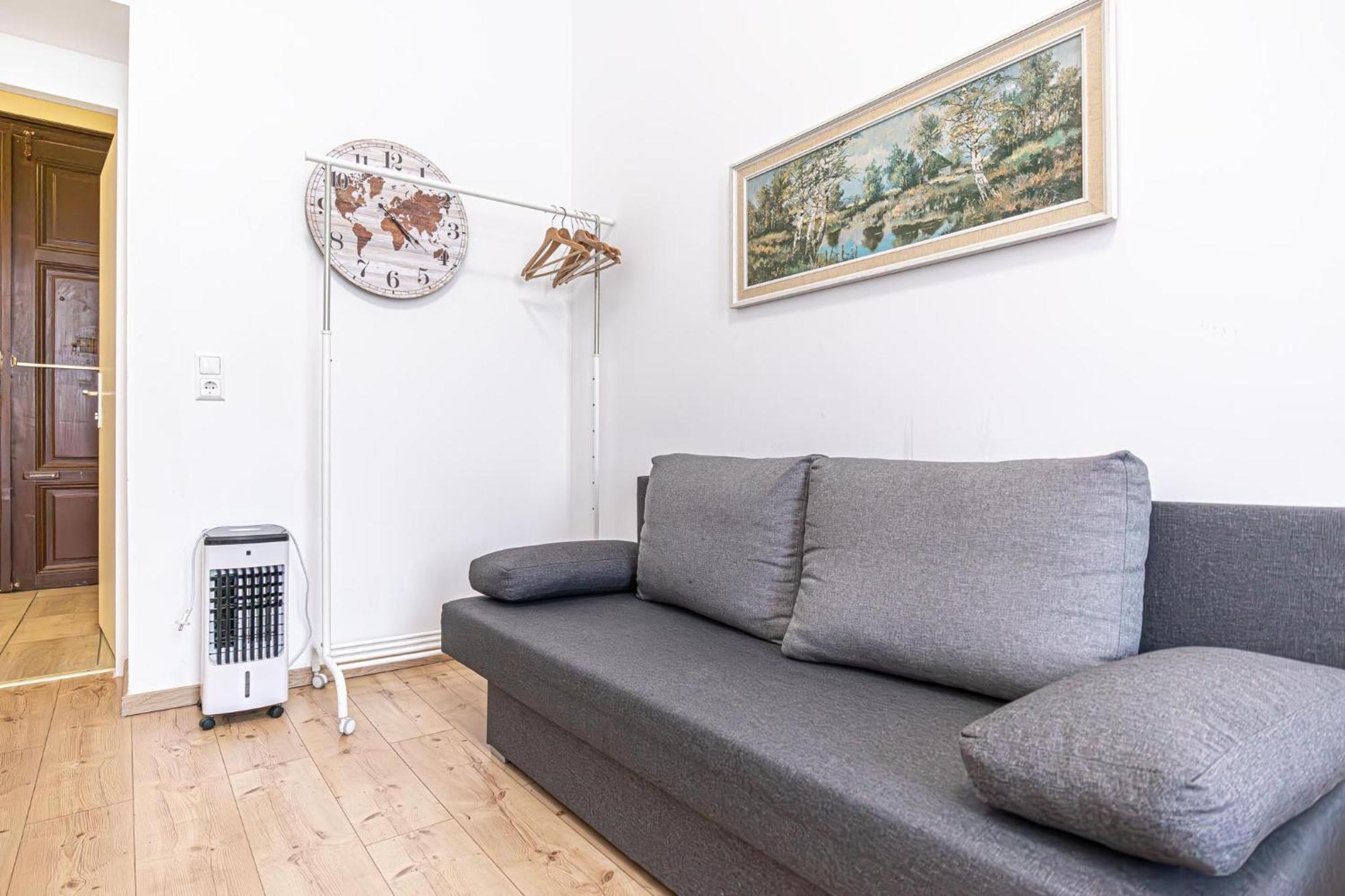 6 Min To Amusement Park - Economy Rooms In Shared Apartment Wien Exteriör bild